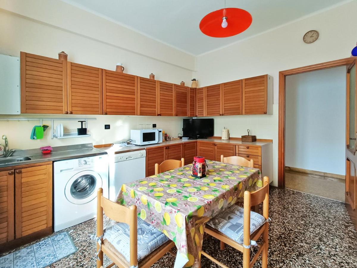 San Martino Appartament Con Parcheggio Privato Genua Exteriör bild